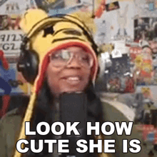 Look How Cute She Is Aychristene GIF - Look How Cute She Is Aychristene Aychristenegames GIFs