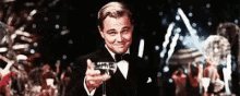 生日快樂 莱昂纳多 里安納度 乾杯 煙花 慶祝 GIF - Happy Birthday Leonardo Cheers GIFs