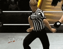 Thumbs Up Wlive GIF - Thumbs Up Wlive Referee GIFs