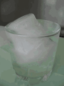 Glaçon GIF - Glacon Ice Melt GIFs