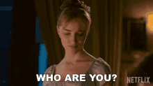 Who Are You Daphne Basset GIF - Who Are You Daphne Basset Phoebe Dynevor GIFs