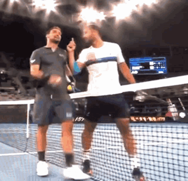 Fabio Fognini Salvatore Caruso GIF Fabio Fognini Salvatore Caruso Row Discover Share GIFs