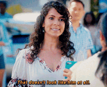Jane The Virgin That Doesnt Look Like Him At All GIF - Jane The Virgin That Doesnt Look Like Him At All That Doesn Not Look Like Him GIFs