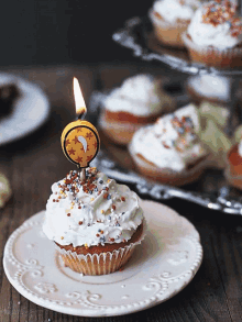 Birthday Cake GIF - Birthday Cake Cupcake GIFs