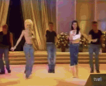 Sonia Y Selena Dancing GIF - Sonia Y Selena Dancing Dance GIFs