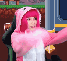 Cococonfession Pink Shark Clap2 GIF - Cococonfession Pink Shark Clap2 GIFs
