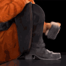 Brushing Boots Puss In Boots The Last Wish GIF