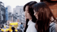 Hyunjin Lean On GIF - Hyunjin Lean On Loona GIFs