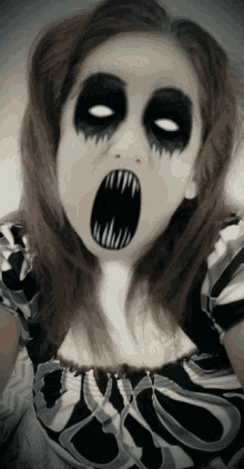 Halloween Scary Face GIF - Halloween Scary Face Selfie GIFs