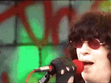 Ramones Mamas Boy GIF - Ramones Mamas Boy Singing GIFs