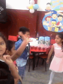 Inicial Eating GIF - Inicial Eating Kids GIFs