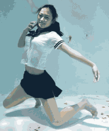 Breath Underwater GIF - Breath Underwater Schoolgirl GIFs