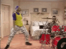 Hanging Out With Your Best Friend GIF - Fresh Prince Of Bel Air Friends Dance GIFs