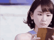 Yui Aragaki GIF - Yui Aragaki Aragaki Yui Reading GIFs