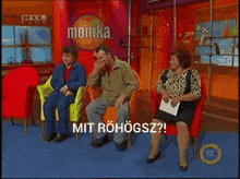 Mónika Show Retekfészek Rózsi Néni GIF - Mónika Show Retekfészek Rózsi Néni Icuka Szereti A Bögyörőt GIFs