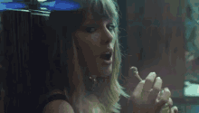 Taylor Swift Cheers GIF - Taylor Swift Cheers Scotch GIFs