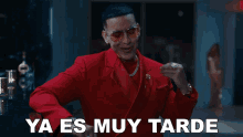 Ya Es Muy Tarde Daddy Yankee GIF - Ya Es Muy Tarde Daddy Yankee De Vuelta Pa La Vuelta GIFs