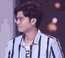 Nonttanont Thumbs Up GIF - Nonttanont Thumbs Up Dance GIFs