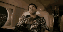 Bye Drake GIF - Bye Drake Wave GIFs