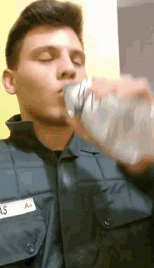 Trabahador Drink GIF - Trabahador Drink Water GIFs