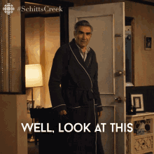 Well Look At This Johnny Rose Johnny GIF - Well Look At This Johnny Rose Johnny Eugene Levy GIFs