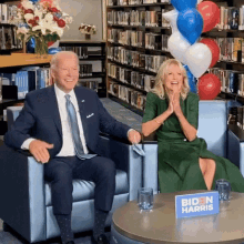 Clapping Joe Biden GIF - Clapping Joe Biden Jill Biden GIFs
