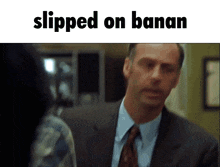 Steve Billings The Shield GIF - Steve Billings The Shield Slipped On Banan GIFs