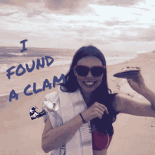Clam Beach GIF - Clam Beach Finding GIFs