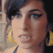 Amy Amy Winehouse GIF - Amy Amy Winehouse Winehouse GIFs