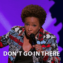 Dont Go In There Wanda Sykes GIF - Dont Go In There Wanda Sykes Wanda Sykes Im An Entertainer GIFs