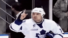 Toronto Maple Leafs Darcy Tucker GIF - Toronto Maple Leafs Darcy Tucker Glg GIFs