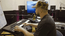 Playing The Piano Andy Mineo GIF - Playing The Piano Andy Mineo Pianist GIFs