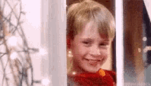 Home Alone Smiling GIF - Home Alone Smiling Kevin GIFs
