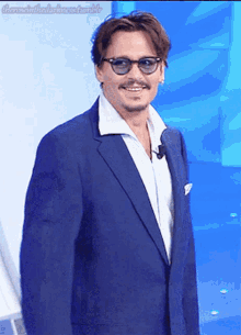 Johnny Depp Handsome GIF - Johnny Depp Handsome Shades On GIFs