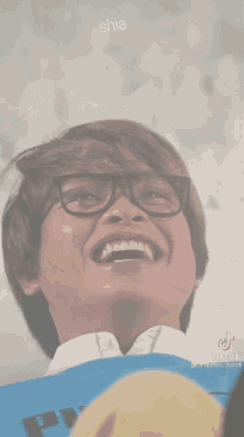 Chael Adriano Laughing GIF - Chael Adriano Laughing The Juans GIFs