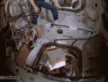 Astronaut Floating GIF - Astronaut Floating Float GIFs