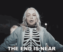 The End Is Near Phoebe Bridgers GIF - The End Is Near Phoebe Bridgers I Know The End Song GIFs