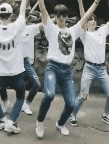 kpop dancing