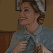 Check This Out Maisie Moran GIF - Check This Out Maisie Moran Why Women Kill GIFs