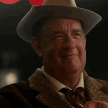 A Thousand Colonel Tom Parker GIF - A Thousand Colonel Tom Parker Tom Hanks GIFs