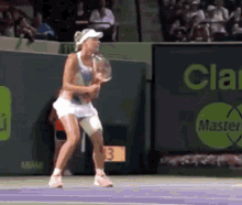 angelique kerber backhand squat crouch tennis