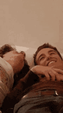 Daasbeivers Laugh GIF - Daasbeivers Laugh Bed GIFs