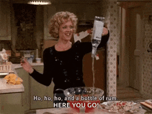 That70s Show Lisa Robin Kelly GIF - That70s Show Lisa Robin Kelly Cocktail GIFs