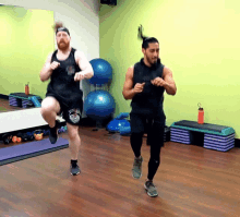 Jog In Place Stephen Farrelly GIF - Jog In Place Stephen Farrelly Mustafa Ali GIFs