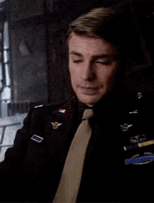 Chris Evans Steve Rogers GIF - Chris Evans Steve Rogers Captain America GIFs