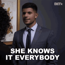She Knows It Everybody Allan GIF