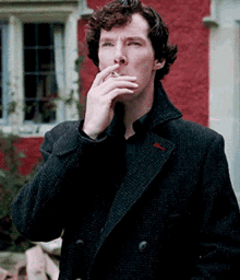 Sherlock Benedict Cumberbatch GIF - Sherlock Benedict Cumberbatch Smoking GIFs