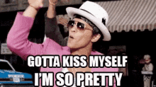 Gotta Kiss Myself I'M So Pretty GIF - Bruno Mars Cocky Kiss GIFs