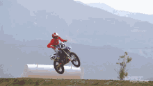 stunt dirt rider yamaha yz450f flying ramp