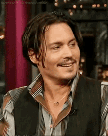 Johnny Depp Laughing GIF - Johnny Depp Laughing Smile GIFs